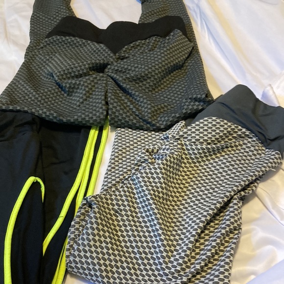 Lot of workout bottoms 3size M 1 XL - Picture 2 of 10